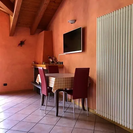 Casa Aceri Rossi Daire Chiesa in Valmalenco